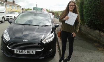 Hanna Morris absolutely thrilled to be holding her Pass Certificate after passing her driving test first time today.  It was an excellent, safe and confident driver with only one driver fault - so nearly a clean sheet! Hanna overcame those nerves taking on board Salvina´s advice to produce the result on the day! Congratulations and well done ...